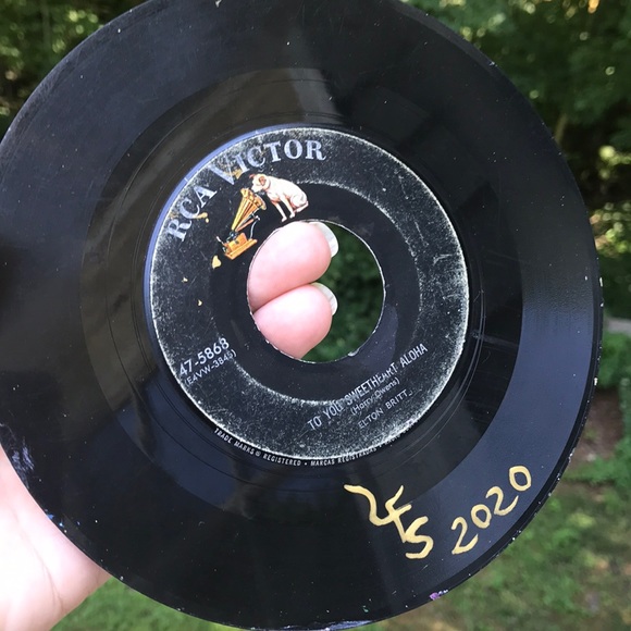 Hand Painted 45 Record - Mandala / Dot Art - Picture 4 of 5